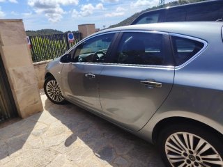 Opel Astra 2011