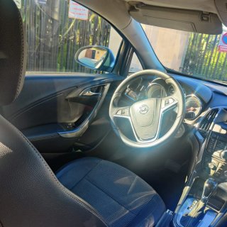Opel Astra 2011