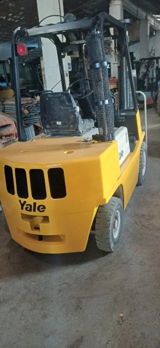 Carretilla Yale 2500 kg