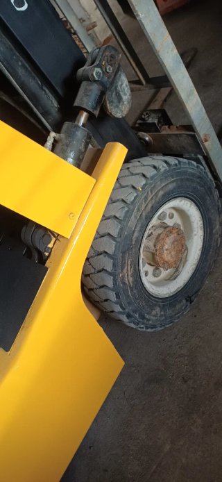 Carretilla Yale 2500 kg