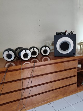 Altavoces 5.1 Negro y Plata