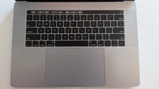 MacBook Pro 15.4 I9 / 16GB / 512GB QWERTY US