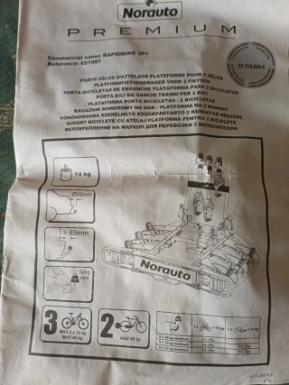 Portabicicletas para 3 bicicletas.