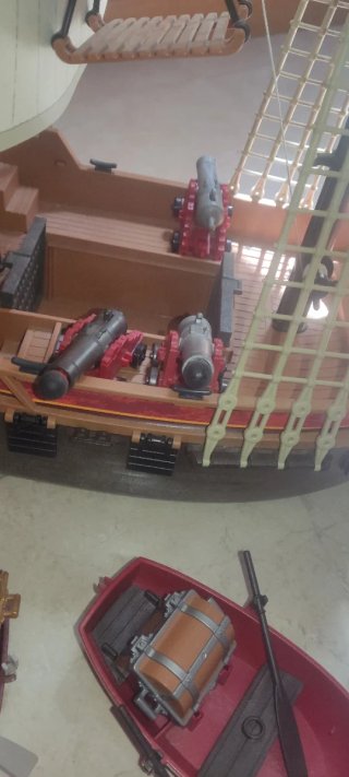 Barco Pirata Playmobil + cofre tesoro