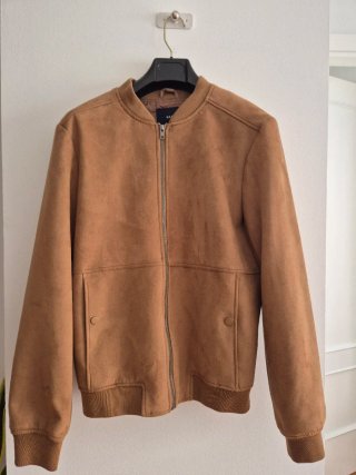 Chaqueta de ante marrón