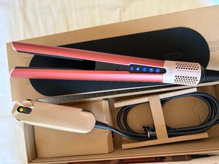 Dyson Airstrait ht01