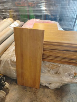 Scaffali in legno