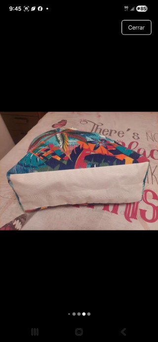Bolso de playa Dolores Cortés estampado tropical