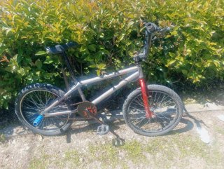 Bicicleta BMX Decathlon
