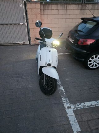 QJMotor LTR 125 Scooter - Menos de 5000km