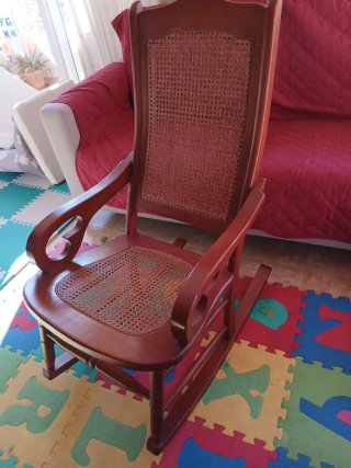 Silla Mecedora Madera y Ratán
