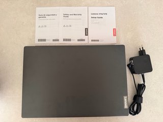 Portátil Lenovo V15 IGL Celeron 8GB SSD 15.6