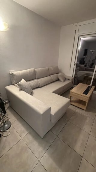 Divano chaise longue con baule
