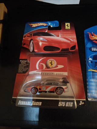 Set 3 Hot Wheels Ferrari e Simpsons