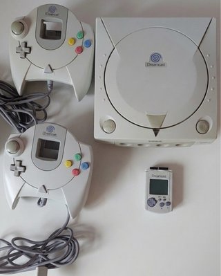 Consola Sega Dreamcast + 2 Mandos + VMU