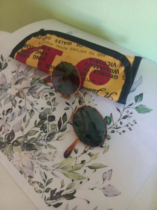 Gafas de sol LOTUS redondas doradas