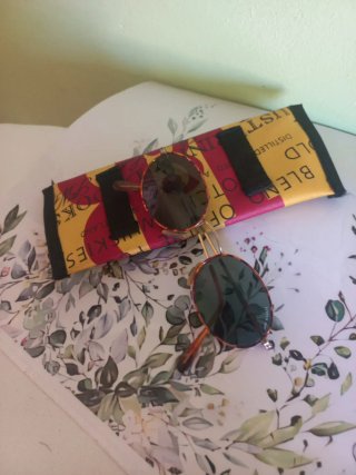 Gafas de sol LOTUS redondas doradas