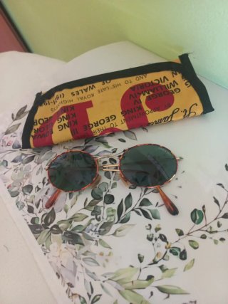 Gafas de sol LOTUS redondas doradas