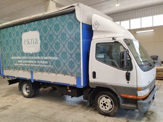 Mitsubishi Canter 2004