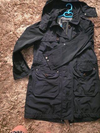 Gabardina Massimo Dutti Negra