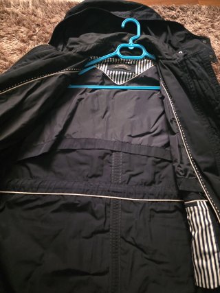 Gabardina Massimo Dutti Negra