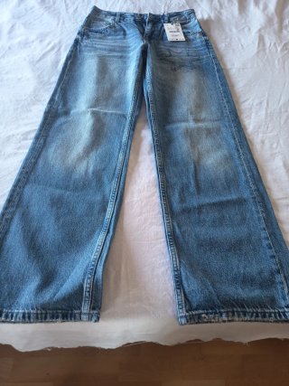 Pantalón vaquero Zara juvenil ancho nuevo