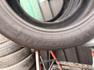 Neumáticos 235/50 R17
