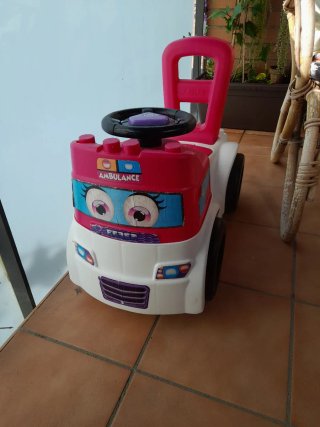 Correpasillos Ambulancia FEBER