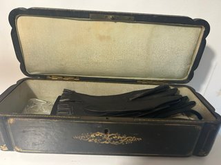 Caja/Guantera Vintage Francesa Forrada