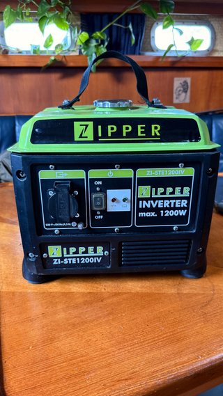 Generador Inverter ZIPPER ZI-STE1200IV