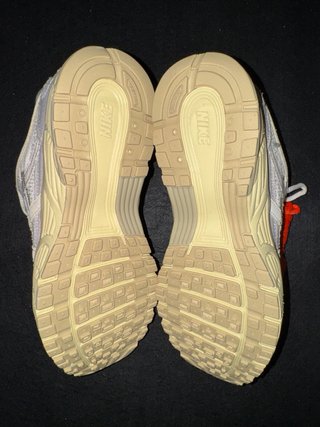Nike Vomero 5