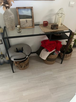 Mesa recibidor cristal y metal Ikea