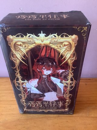Muñeco anime estilo gótico