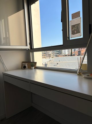 Escritorio blanco moderno