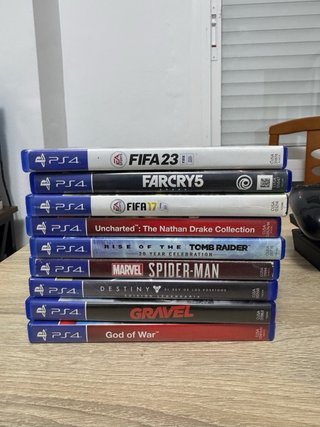 PS4 + 9 Juegos: FIFA 23, Far Cry 5, God of War