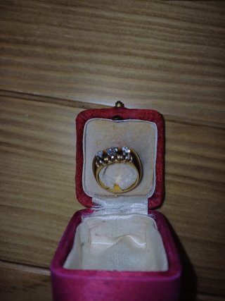 Anillo oro 3 diamantes