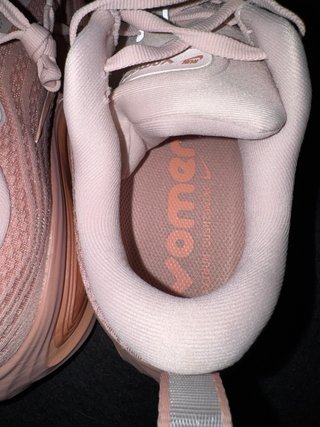 Nike Vomero Plus
