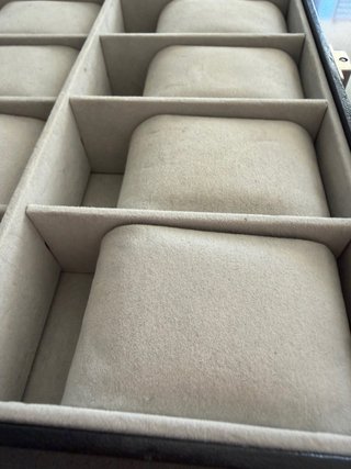 Caja para 10 relojes con tapa de cristal
