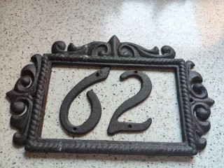Placa decorativa números 29 hierro forjado
