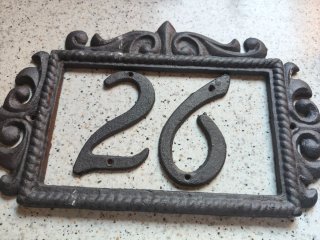 Placa decorativa números 29 hierro forjado