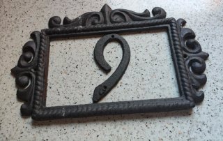 Placa decorativa números 29 hierro forjado