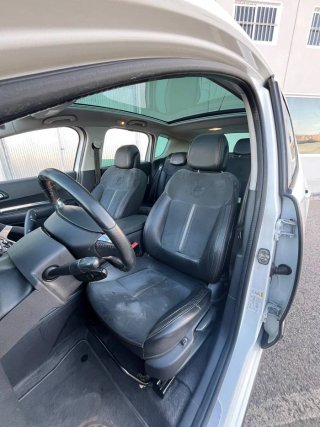 Peugeot 3008 2015 110 mil km 12 meses de garantía