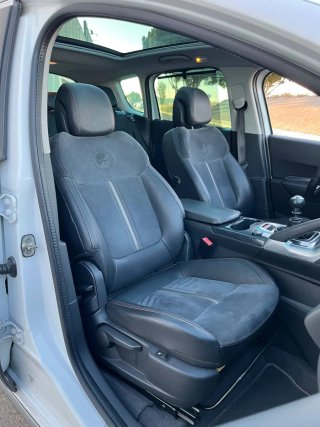 Peugeot 3008 2015 110 mil km 12 meses de garantía