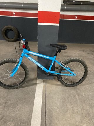 Bicicleta infantil azul