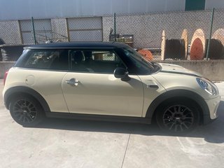 Mini Cooper Crema y Negro