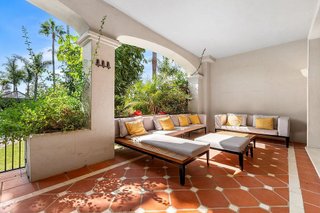 Casa pareada en alquiler en Nueva Andalucía centro en Marbella