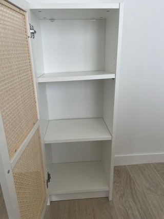 Scaffalatura BILLY IKEA con porta HÖGADAL