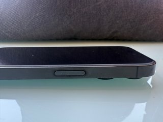 iPhone 14 Pro + 2 Cargadores Apple + carcasa