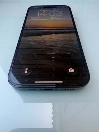 iPhone 14 Pro + 2 Cargadores Apple + carcasa