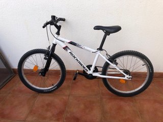 Bicicleta infantil Rockrider blanca